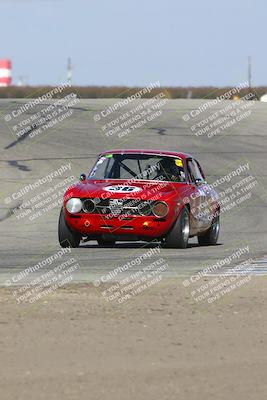 media/Nov-16-2024-CalClub SCCA (Sat) [[641f3b2761]]/Group 1/Race (Outside Grapevine)/